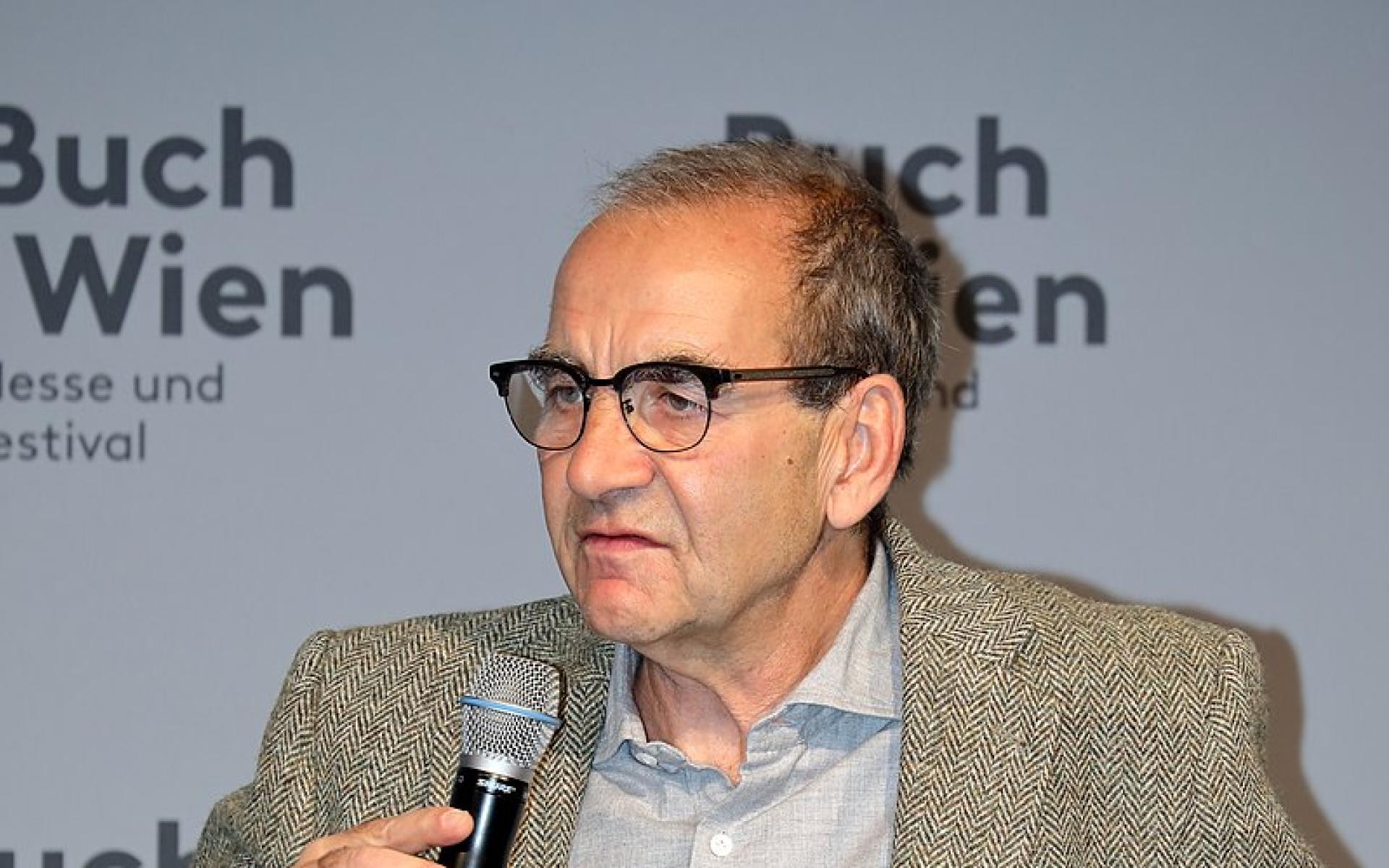 Ernst Strouhal auf der Buchmesse Wien